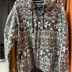 American Eagle Outfitters Geometric Black and White Zip-Up Sweater